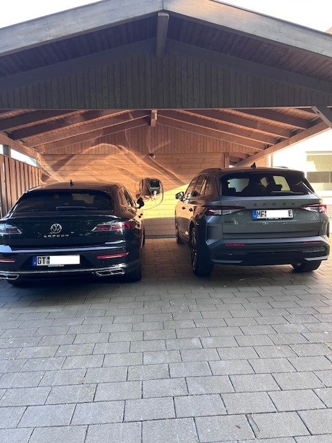 Vergleich Arteon Elroq hinten