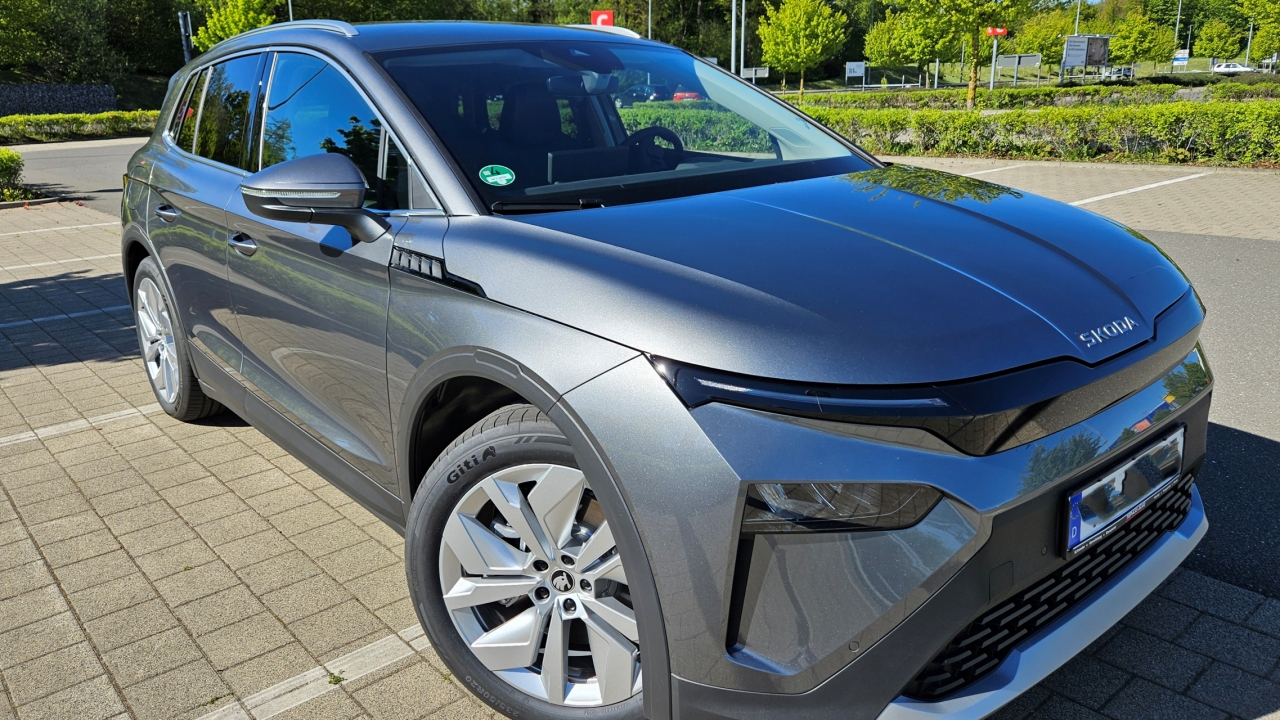 Elroq 85, Graphite-Grau Metallic, Loft, 20" Vega, Clever, Sport, Transport